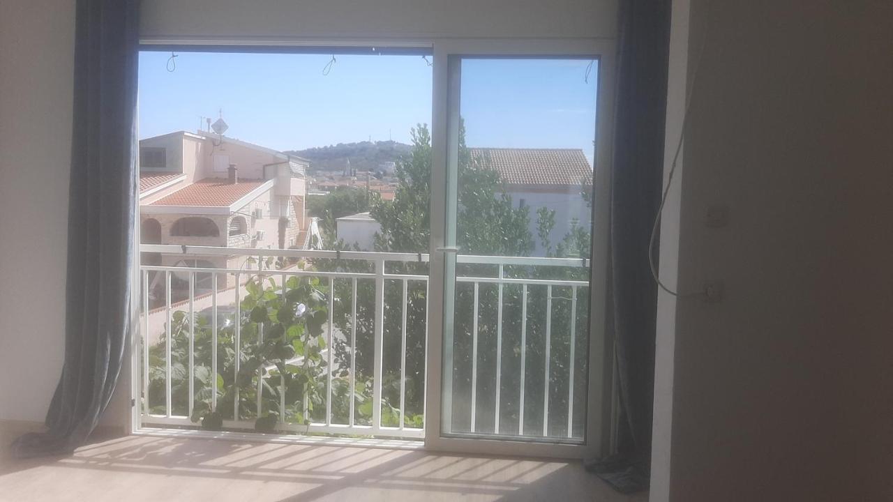 Basil Apartments And Rooms Бетина Стая снимка
