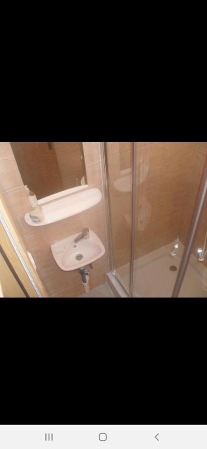 Basil Apartments And Rooms Бетина Екстериор снимка