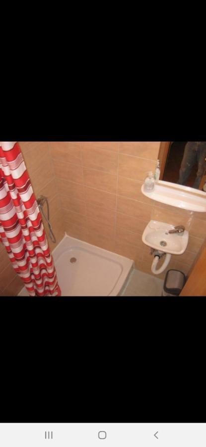 Basil Apartments And Rooms Бетина Екстериор снимка