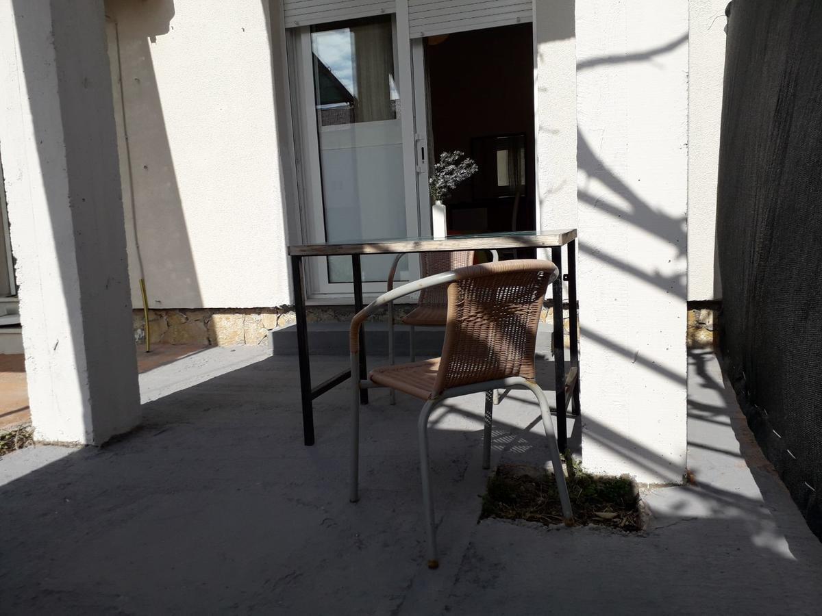 Basil Apartments And Rooms Бетина Екстериор снимка