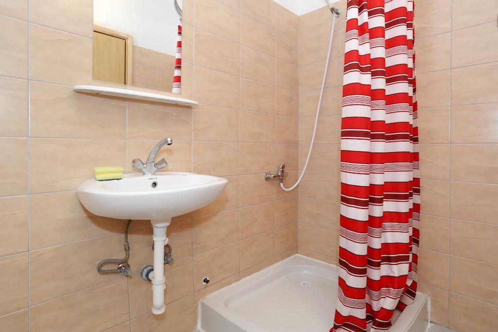 Basil Apartments And Rooms Бетина Стая снимка
